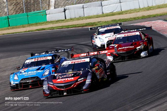 2021スーパーGT第5戦SUGO　Red Bull MOTUL MUGEN NSX-GTを先頭とする2番手争い