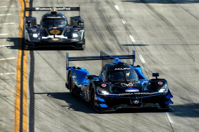 選手権をリードするコニカミノルタ・アキュラARX-05(ウェイン・テイラー・レーシング)の10号車アキュラ