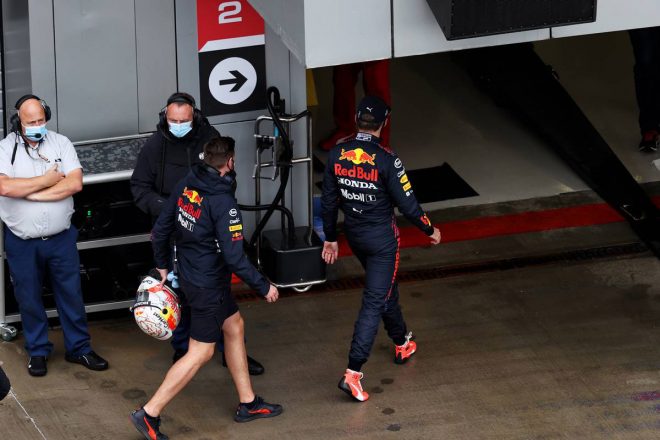 パワーユニット交換のフェルスタッペンさんは最後尾に