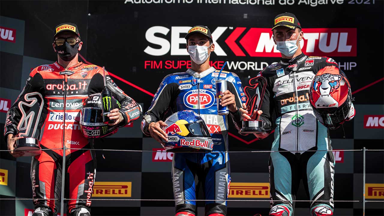 2021年SBK第11戦ポルトガル　レース1　優勝：／2位：スコット・レディング／3位：ロリス・バズ