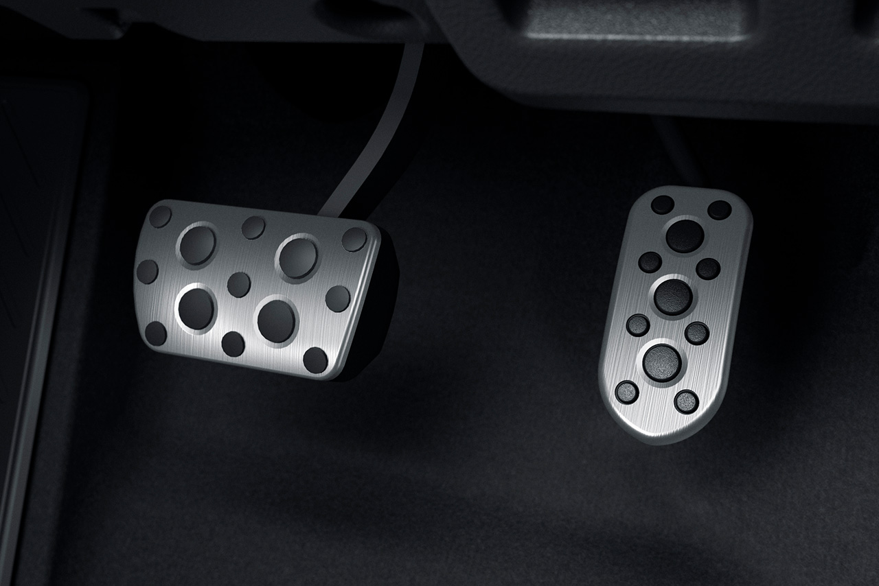 トヨタ・ハイラックス『Z“GR SPORT”』アルミペダル