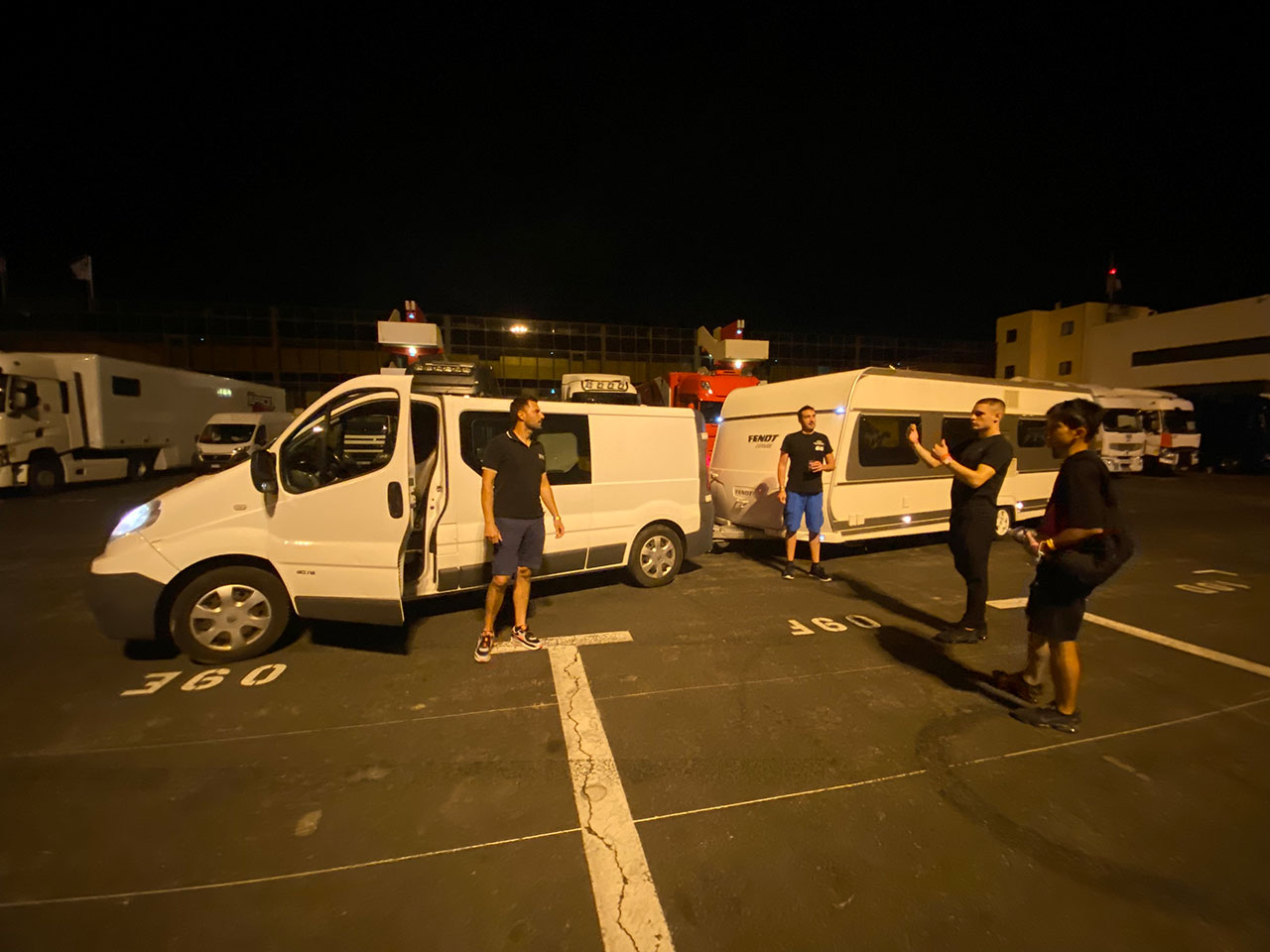 チームメイトのアレックスはモーターホームを牽引して登場！／2021EWC第3戦ボルドール24時間 渥美心