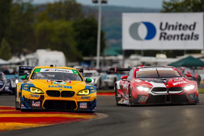 2021年、GTDクラスに参戦しているターナー・モータースポーツのBMW M6 GT3（左）と、スポット参戦しているGTLMクラスのBMW M8 GTE