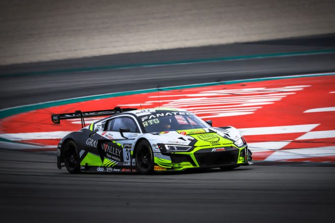 富田竜一郎がドライブする31号車アウディR8 LMS