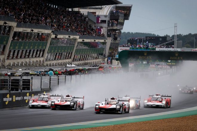 トヨタGR010ハイブリッドと、グリッケンハウス007 LMHは2022年にホモロゲーションサイクルの2年目に入る車両だ