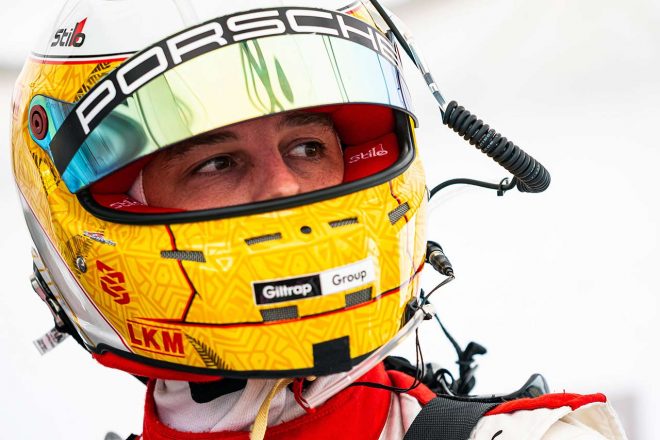 元ポルシェ・ワークスドライバーのアール・バンバー