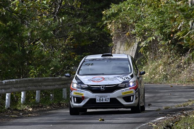 小川剛／梶山剛組（ホンダ・フィット）