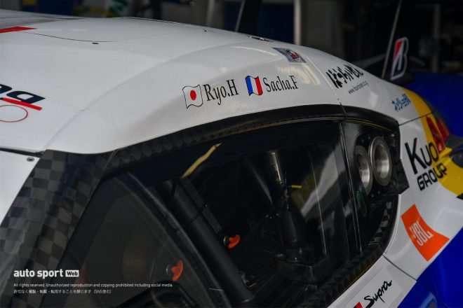 平川亮とサッシャ・フェネストラズの名が入るKeePer TOM'S GR Supra