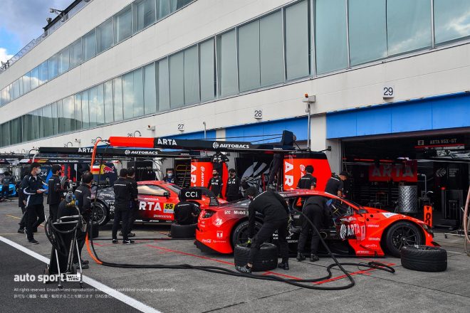 ARTA NSX-GTとARTA NSX GT3