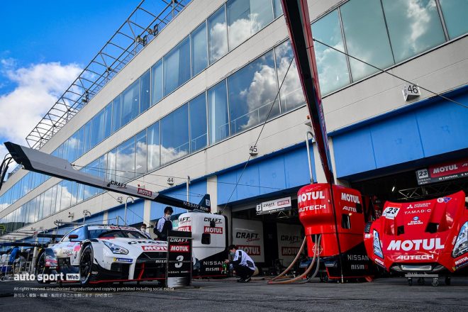 CRAFTSPORTS MOTUL GT-R