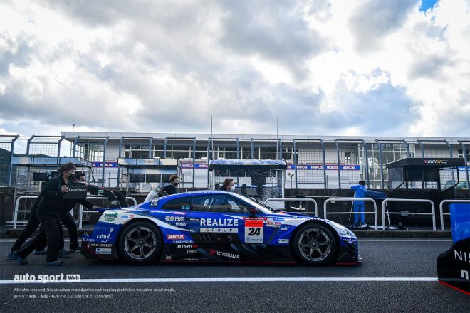 リアライズコーポレーション ADVAN GT-R