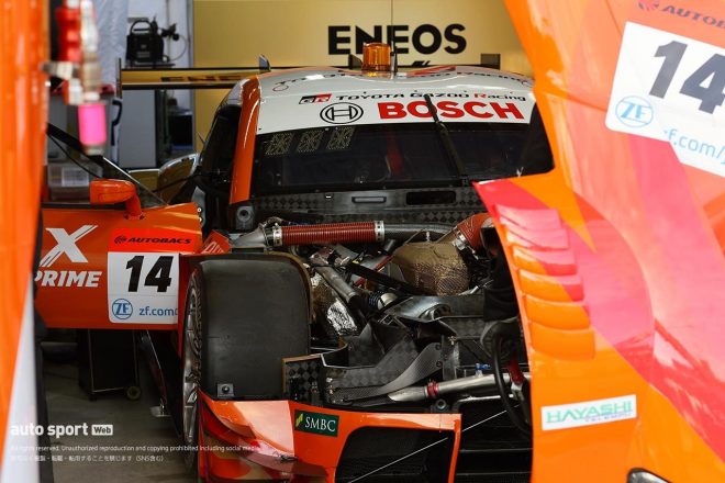 エンジン交換に伴い、ペナルティストップ5秒が課されENEOS X PRIME GR Supra（大嶋和也／山下健太）