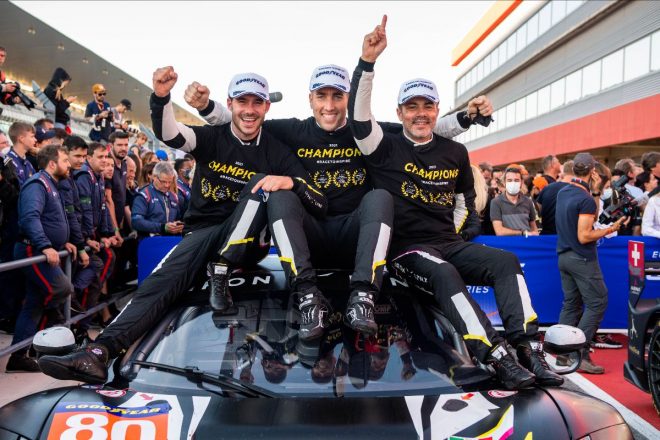 GTEクラス優勝＆チャンピオンを獲得した80号車フェラーリ488 GTE Evoのマッテオ・クレッソーニ／リノ・マストロナルディ／ミゲル・モリーナ組