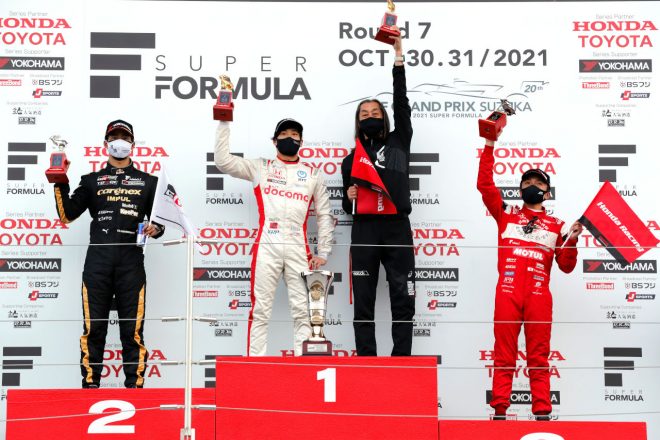 優勝した福住仁嶺と、3位表彰台を獲得した野尻智紀　2021スーパーフォーミュラ第7戦鈴鹿