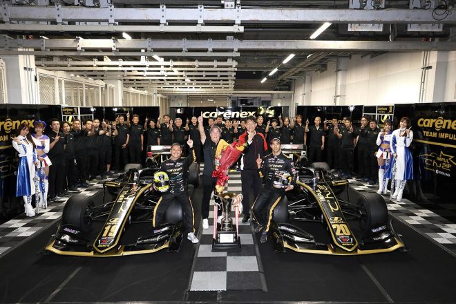 2021年のスーパーフォーミュラでチームチャンピオンを獲得したcarenex TEAM IMPUL