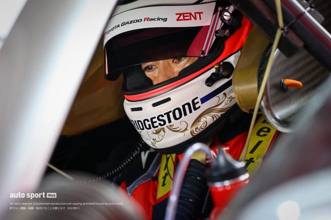 スーパーGT GT500クラスでZENT CERUMO GR Supraをドライブする立川祐路