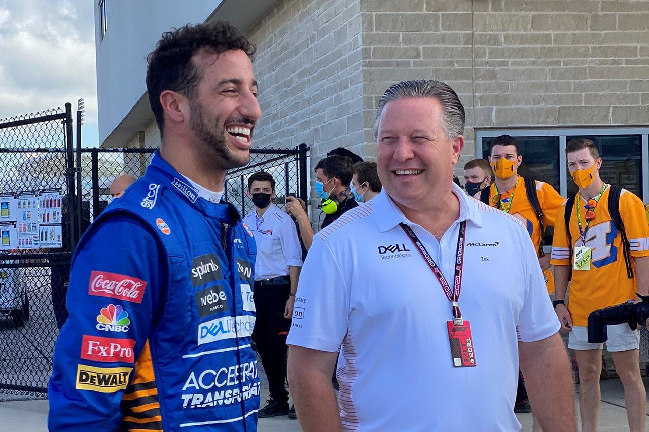 2021年F1第17戦アメリカGP　ダニエル・リカルドとザク・ブラウン（マクラーレン・レーシングCEO）