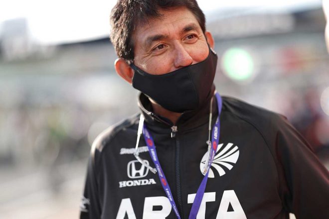 ARTAを率いる鈴木亜久里総監督