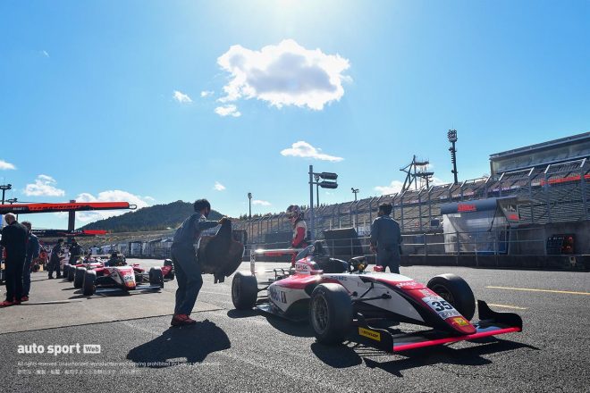 FIA-F4 OTG F4トレーニングの様子