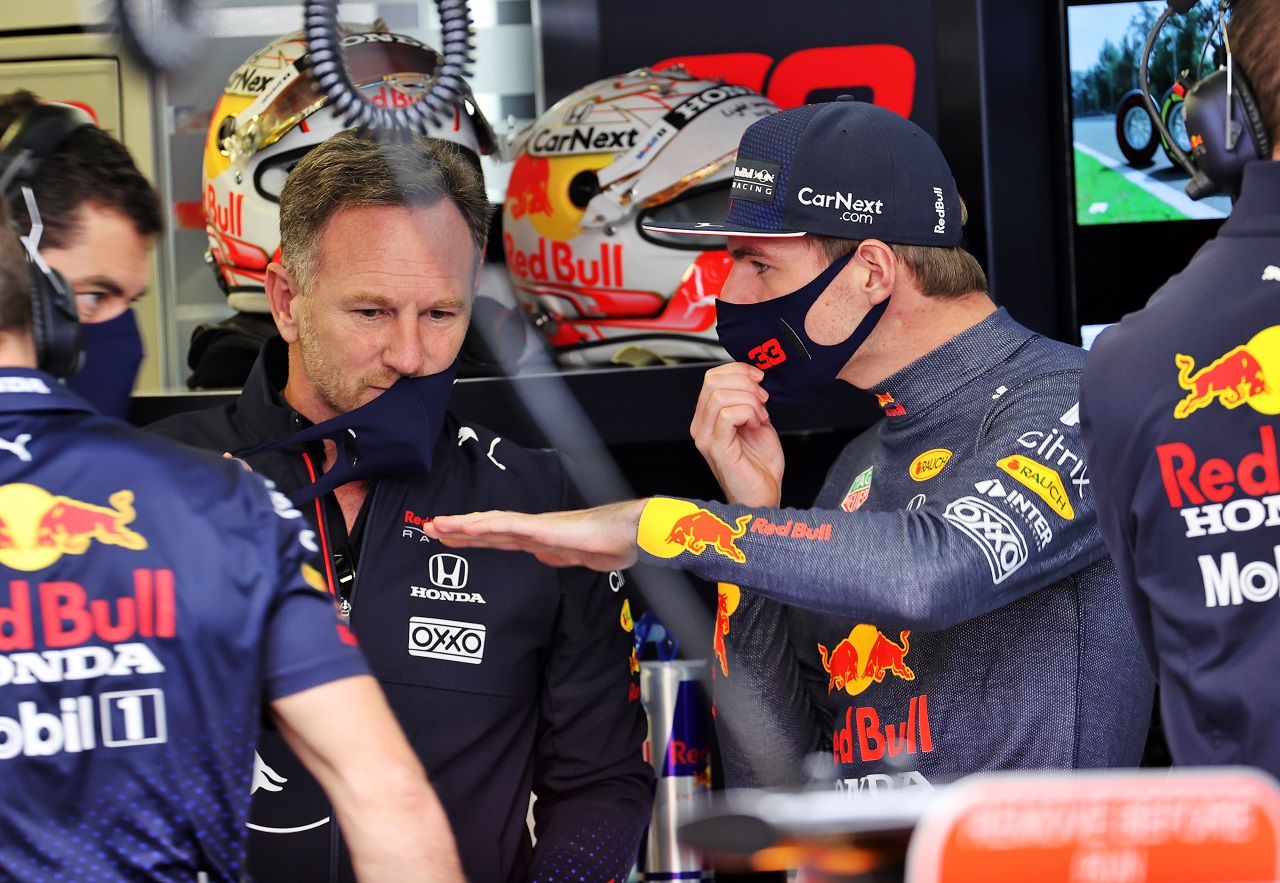 2021年F1第18戦メキシコGP　クリスチャン・ホーナー代表とマックス・フェルスタッペン（レッドブル）