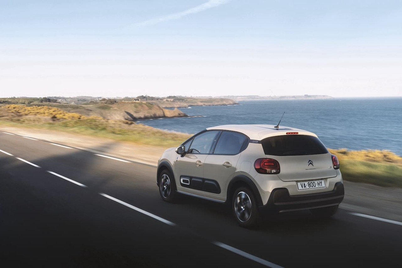 今回登場した特別仕様車『C3 SAINT JAMES』は、グローバルモデルとして新たに生まれ変わり、フランス（フランスの海外県などを含む）、イギリス、ドイツ、オランダで発売されている