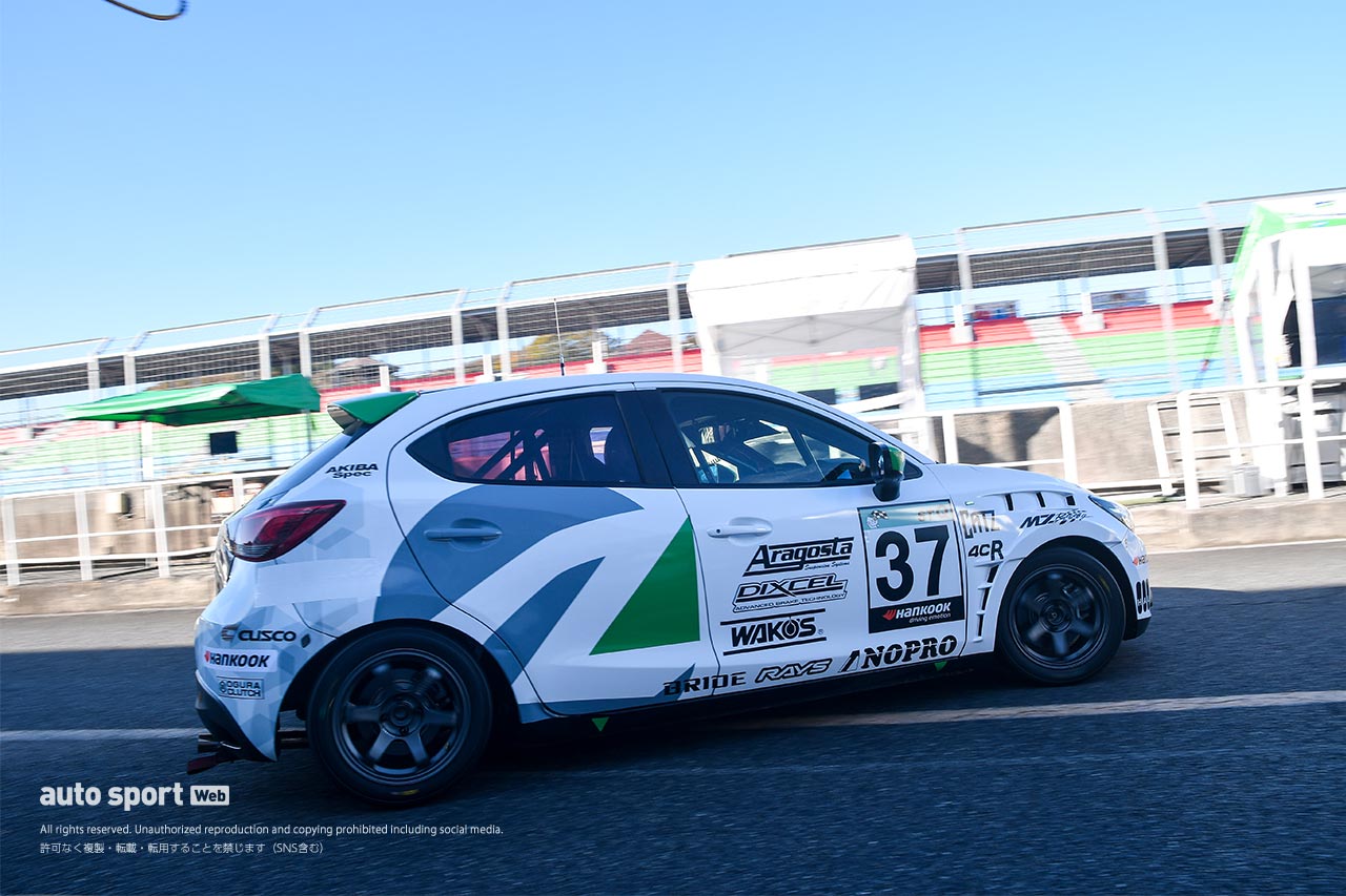 スーパー耐久第6戦岡山に登場したST-Qクラスの37号車