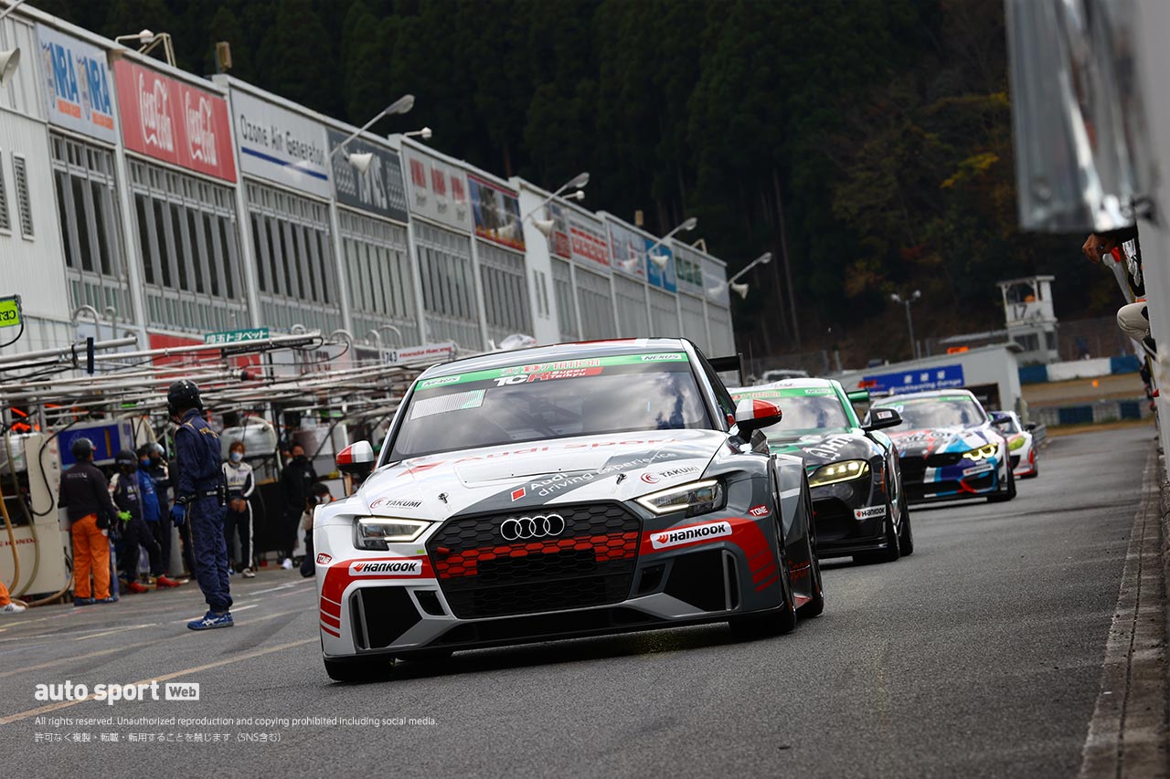 33号車Audi RS 3 LMS