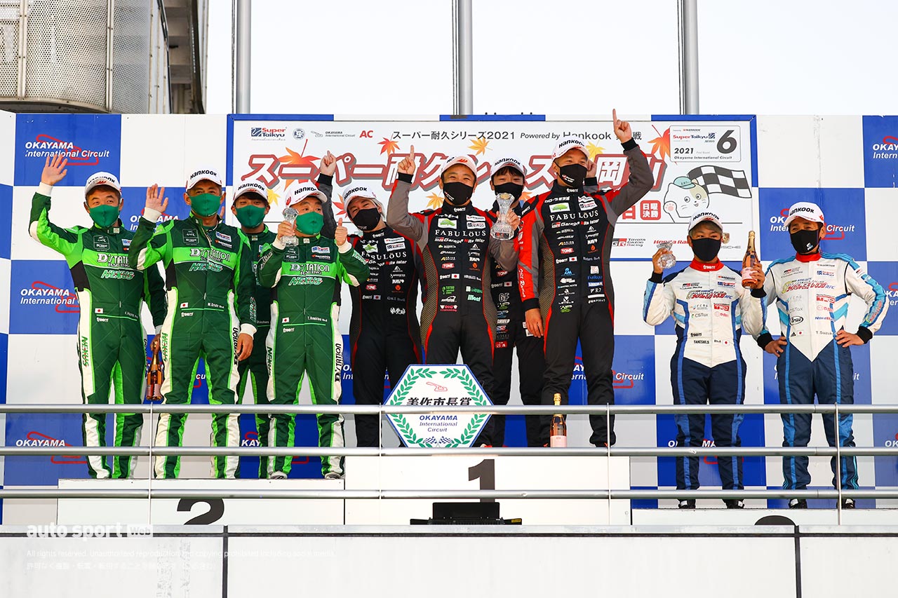 スーパー耐久第6戦岡山　ST-Z表彰台