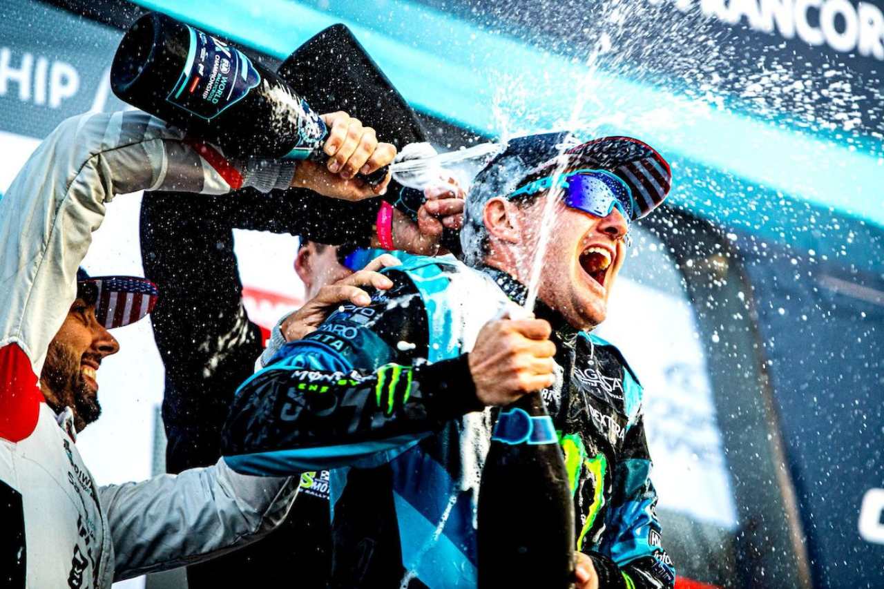 2021年開幕直前に“11時間の”契約交渉でフル参戦シートを確保したアンドレアス・バッケルドは、そのままEuroRX1王者に昇り詰めた