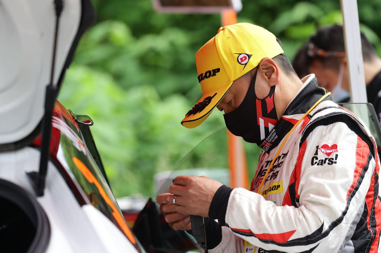 勝田範彦は1968年11月17日生まれ。フォーラムエイト・セントラルラリー終了後すぐに誕生日を迎える