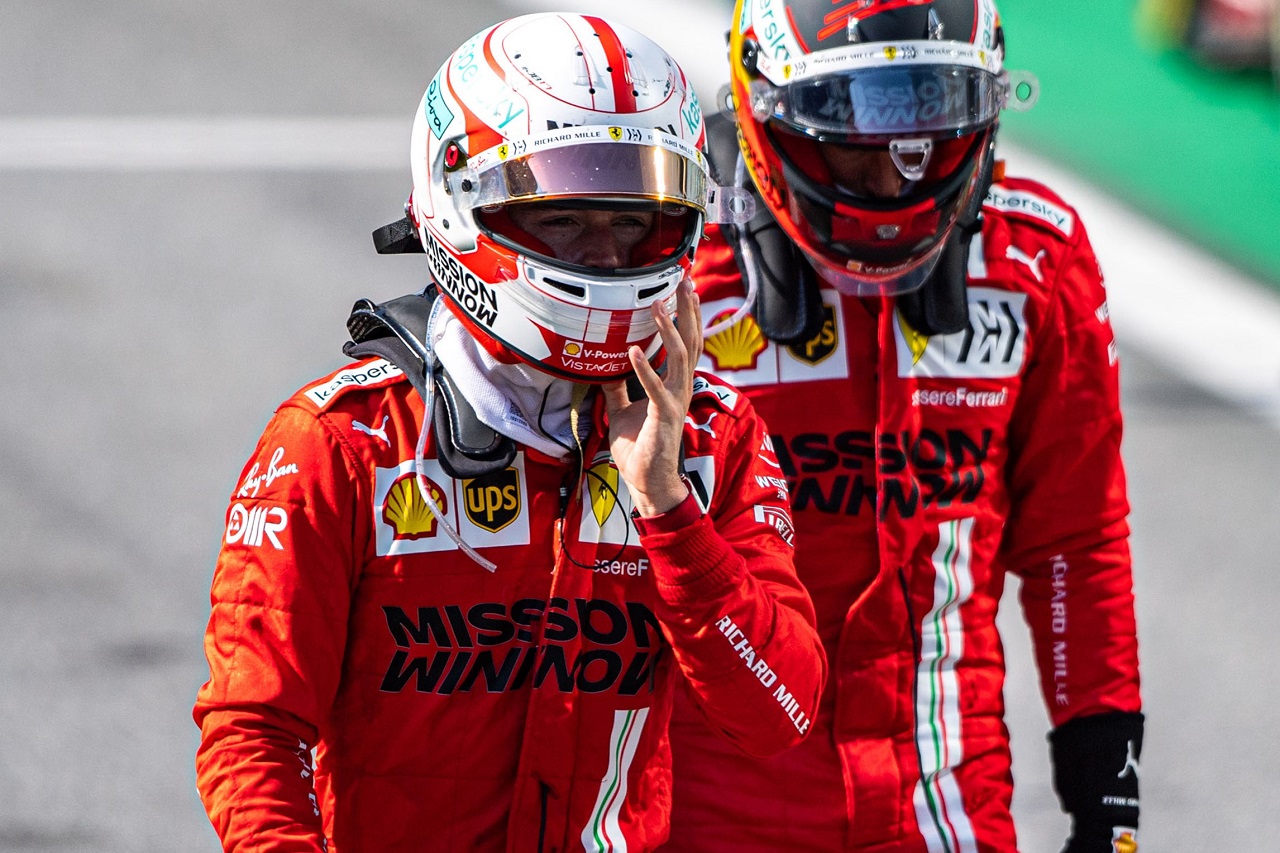 2021年F1第19戦ブラジルGP　シャルル・ルクレールとカルロス・サインツJr.（フェラーリ）