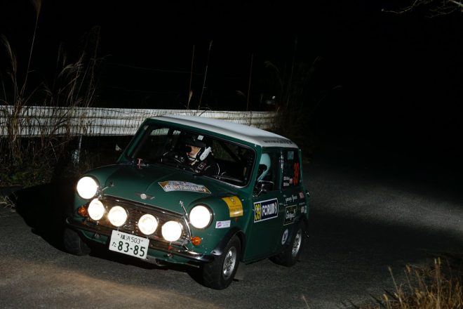 C-1クラス2位：氣谷忍／氣谷寛子組（ローバー・ミニクーパー）