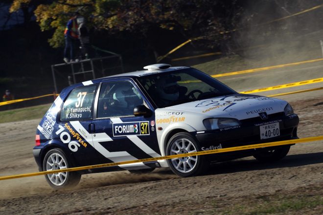 C-1クラス3位：山口雄資／止境一夫組（プジョー106）