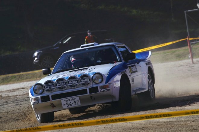 C-2クラスで優勝した国江仙嗣／萌抜浩史組（マツダ・サバンナRX7）