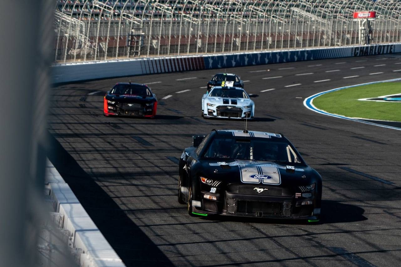 トランスアクスル化や18インチホイール リヤディフューザーなど 新規軸満載の Gen7 こと22年モデル 22年nascar導入のnext Gen車両がテスト 移籍のカート ブッシュも カッコいいオモチャ の画像 写真 2 Autosport Web