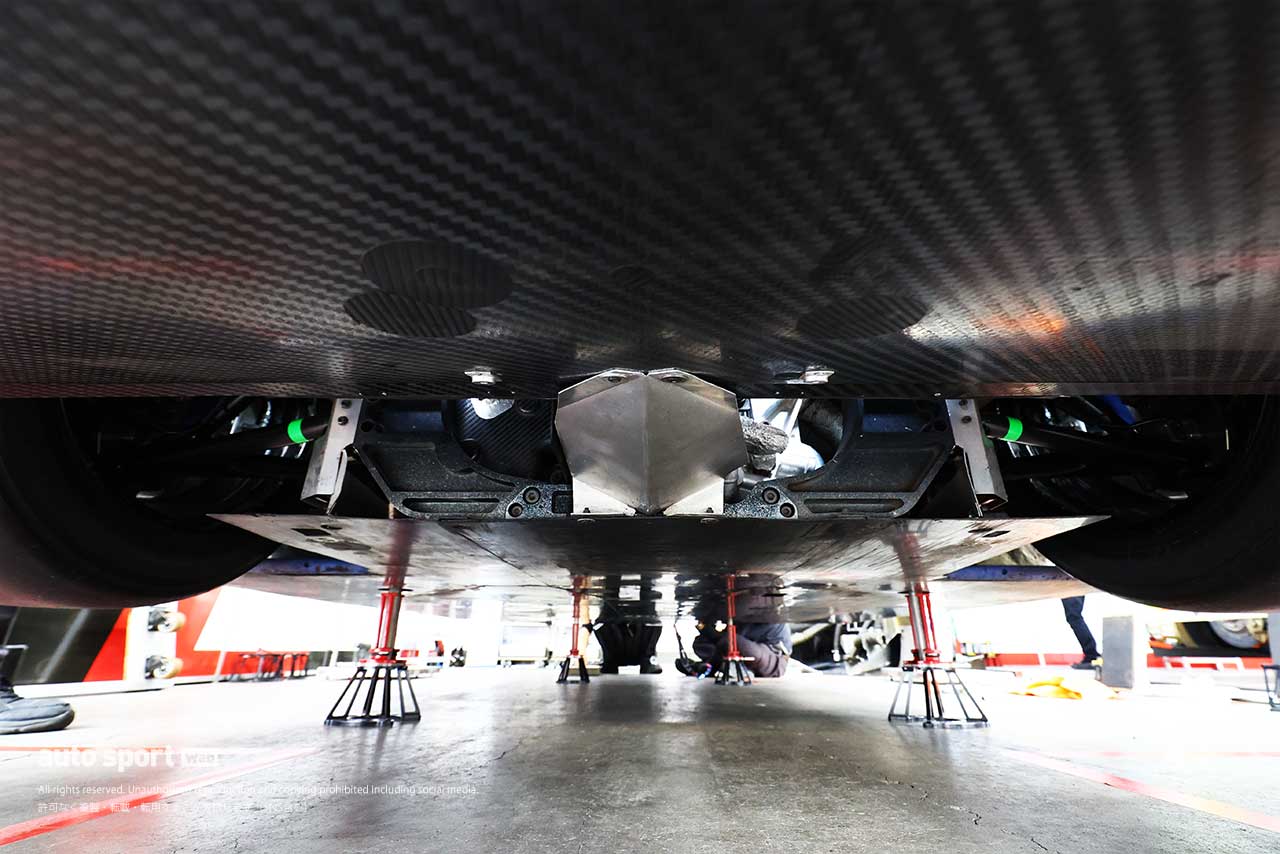 31号車 TOYOTA GR SPORT PRIUS PHV apr GT（嵯峨宏紀／中山友貴）