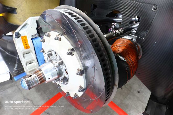 31号車 TOYOTA GR SPORT PRIUS PHV apr GT（嵯峨宏紀／中山友貴）