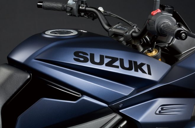 2022年モデルのスズキKATANA（メタリックマットステラブルー）