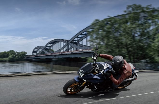 2022年モデルのスズキKATANA（メタリックマットステラブルー）