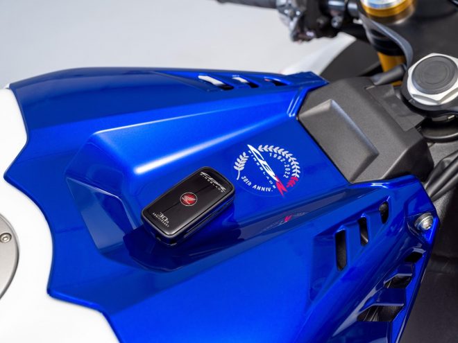 ホンダCBR1000RR-R FIREBLADE SP 30th Anniversary