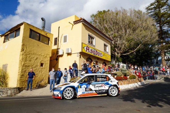 スペイン期待のエフレン・ヤレーナ（シュコダ・ファビアRally2 Evo／Rally Team Spain）は終始2番手でラリーを進めた