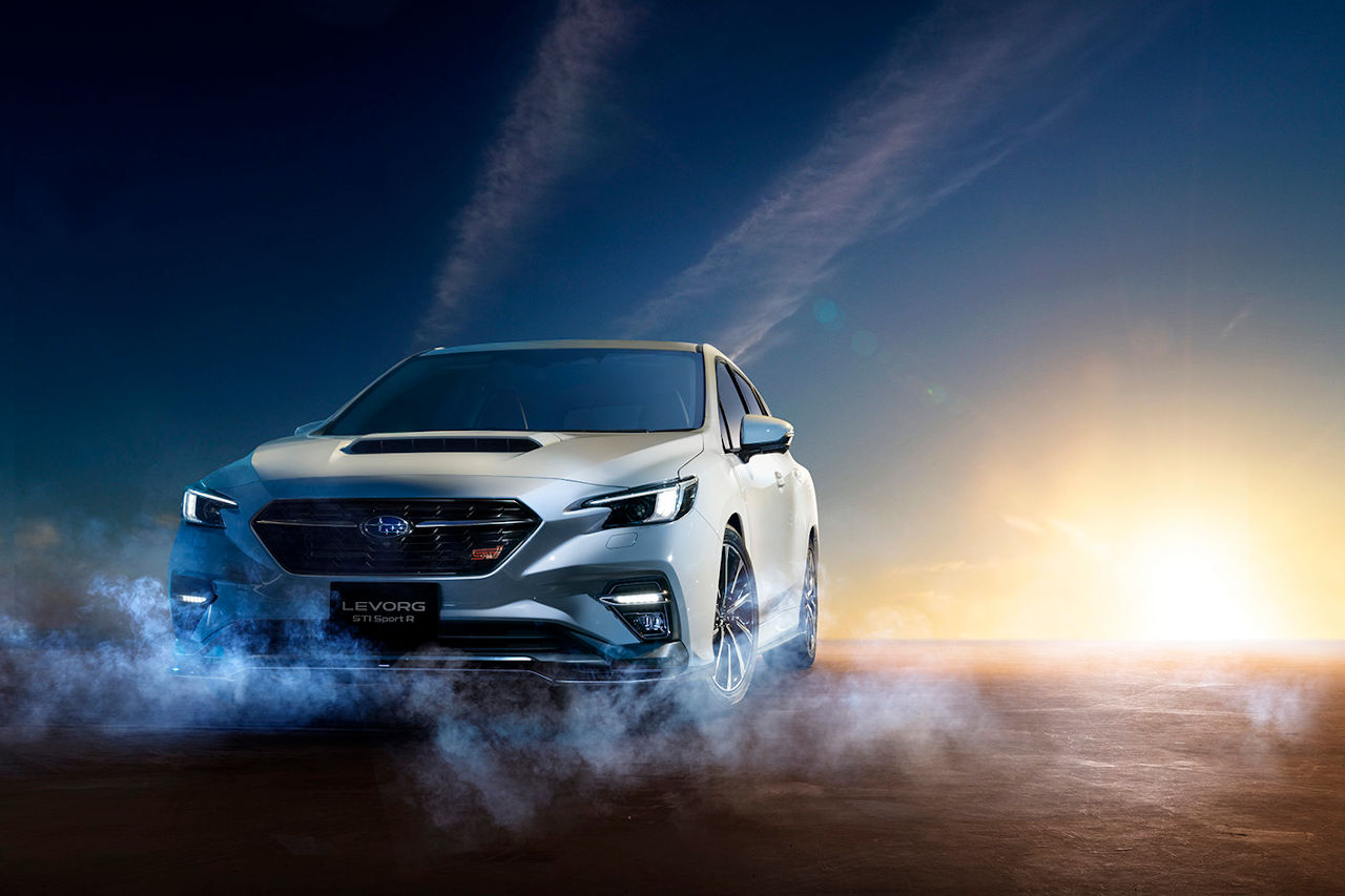 スバル・レヴォーグ STI Sport R EX（エクステリア：フロント）