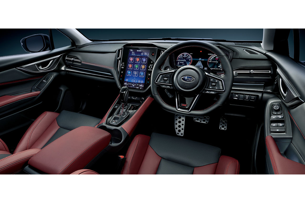 スバル・レヴォーグ STI Sport R EXのインテリア（コクピット）