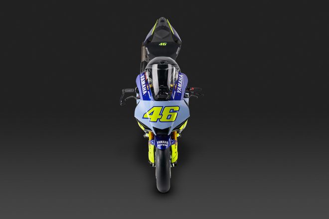 ヤマハがバレンティーノ・ロッシに贈った『R1 GYTR VR46 Tribute』／EICMA2021（ミラノショー）