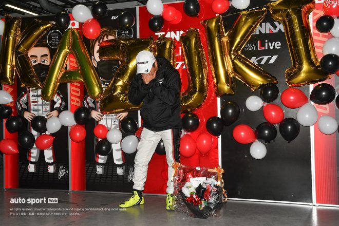 スピーチの最中、言葉に詰まる星野一樹