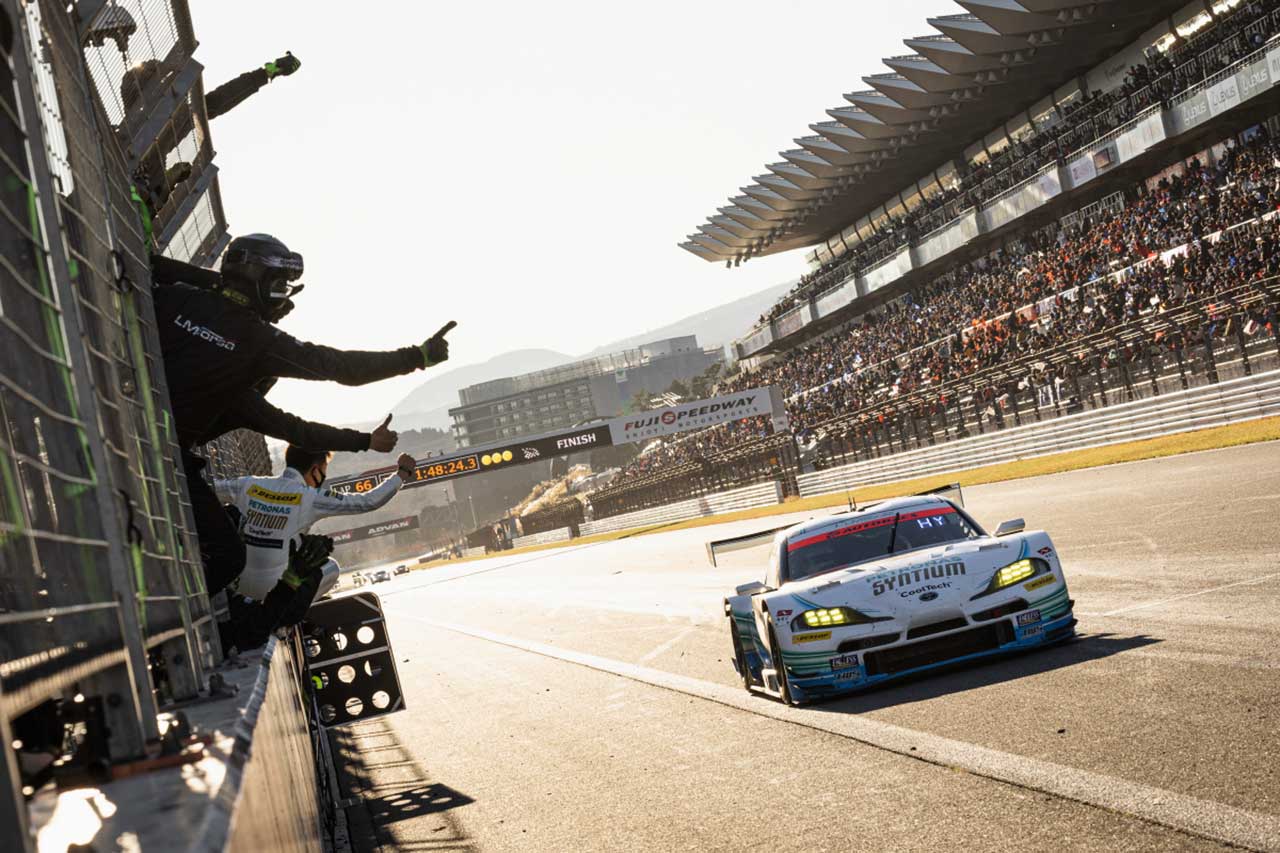 2021スーパーGT第8戦富士　SYNTIUM LMcorsa GR Supra GT（吉本大樹／河野駿佑）
