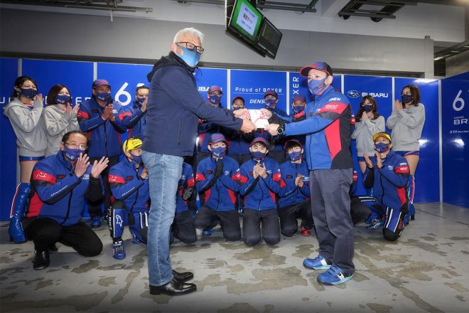 スーパーGT第8戦富士のZFアワードは悲願の王座獲得を果たしたR&D SPORTが受賞した。