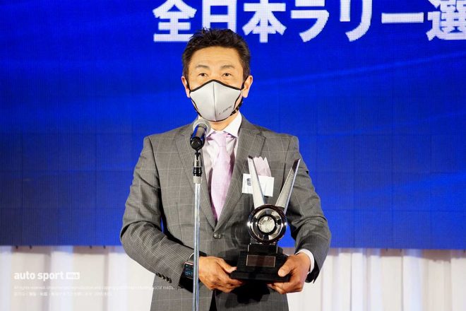 全日本ラリー選手権 クラス1チャンピオンの勝田範彦