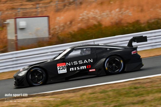 12月5日、富士スピードウェイで走行したニッサンZ GT500