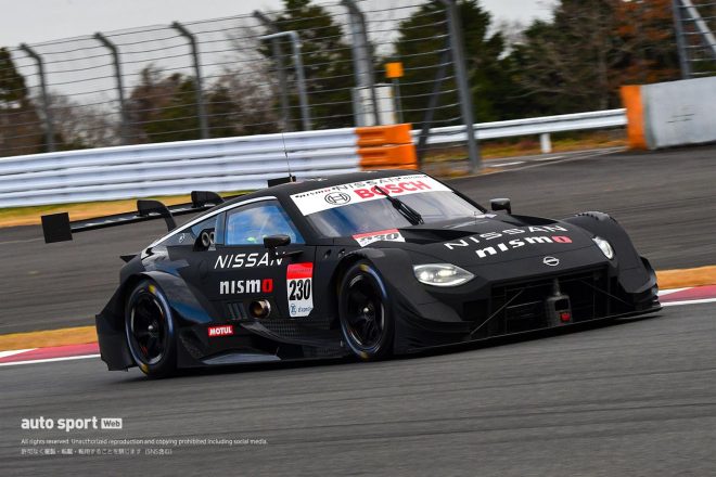 12月5日、富士スピードウェイで走行したニッサンZ GT500
